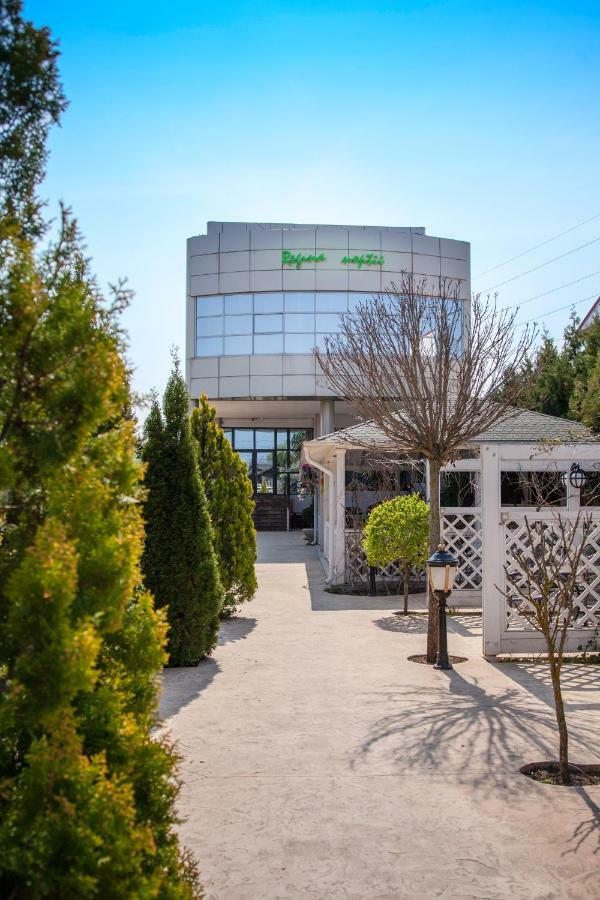 Regina Noptii Ploiesti Exterior photo